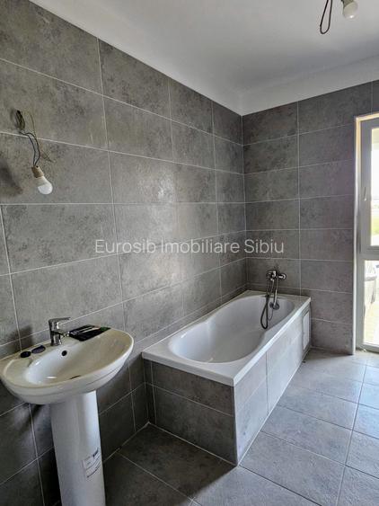 Intabulat - Ap. cu 3 camere 88mp utili, gradina 19 mp, Str. Pictor Brana - 9