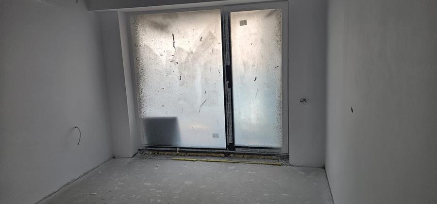 Mamaia zona cluburi , vedere ftontala la mare si ghiol