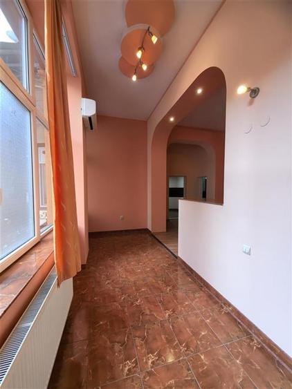 Apart 3 camere etaj 1 la KM 0 - Primaria Arad
