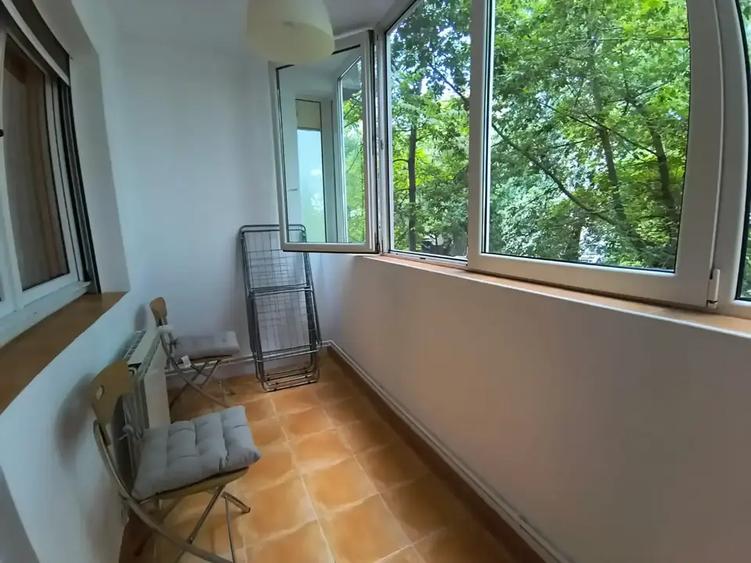 Apartament 3 camere de închiriat | Domenii | Loc de parcare inclus