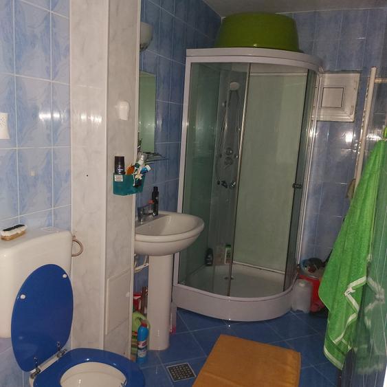 Apartament decomandat 4 camere ultracentral (zona Primarie) etajul 4/4.