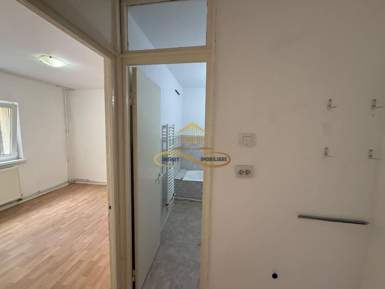 Apartament 2 camere de vanzare in Bacau