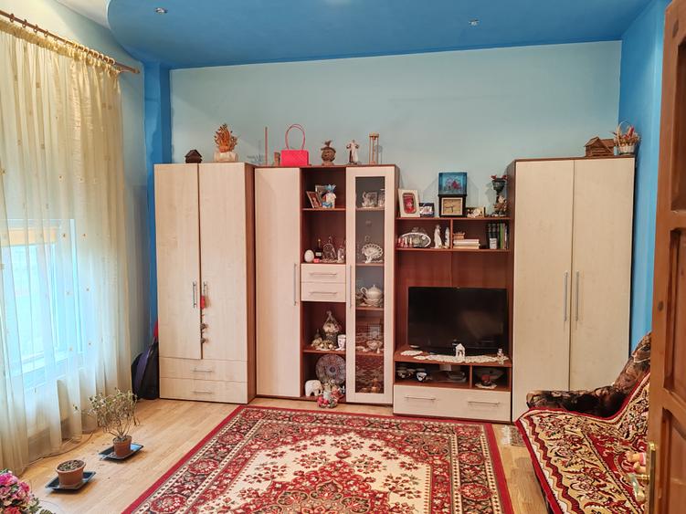 Apartament 2 camere liber la vanzare zona Bartolomeu