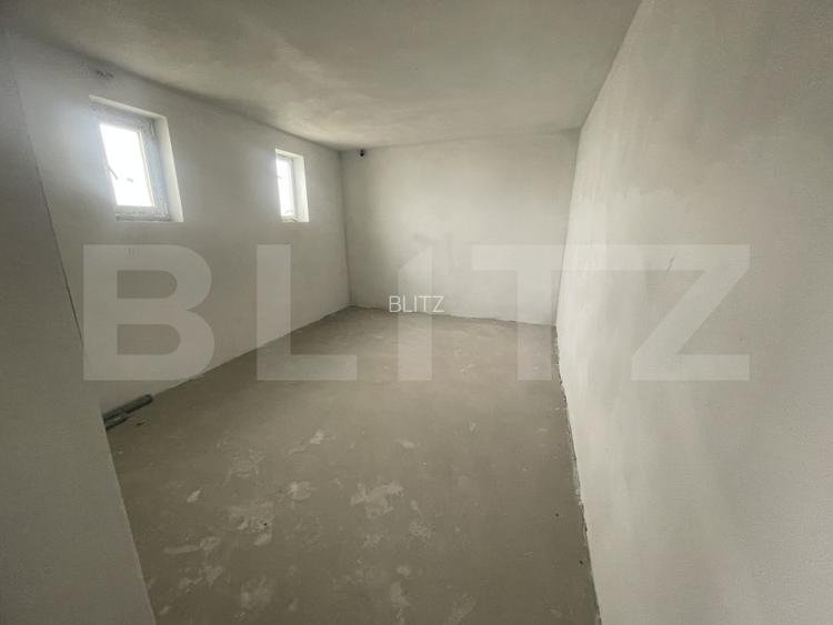 Casa individuala semifinisata, 4 camere, 10 ari teren si garaj - 16