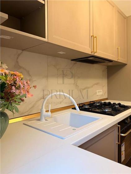 Favorit- 3 cam- centrala proprie- renovat complet
