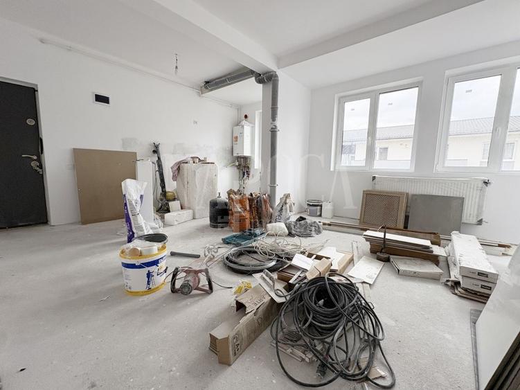 Apartament 3 camere de vanzare in Floresti