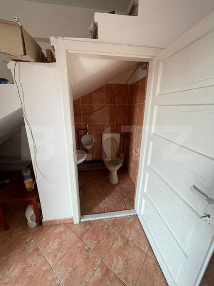 Casa cu 5 incaperi, 580mp, zona Carpati 1