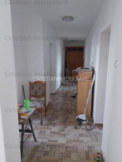 ARTERA PRINCIPALA ,2 Cladiri birouri P+1 si P+2 sup construita 1000 mp - 24