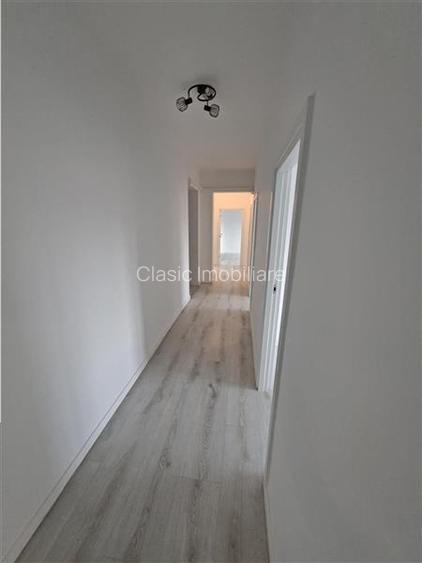 Inchiriere apartament 4 camere pentru locuit sau sediu firma, birouri Centru, Cl - 3