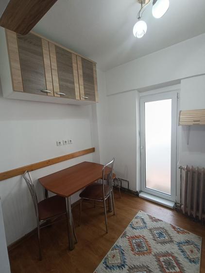 Apartament de vanzare 2 camere 50 mpu etaj 3 mobilat utilat Alba Iulia
