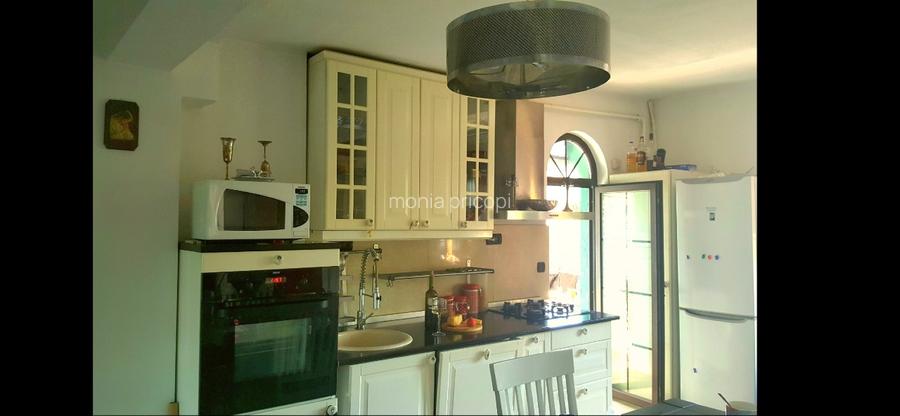 Zona linistita, intretinere mica, terasa cu view superb - 2