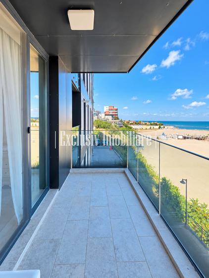 Vedere Frontala si Totala la Mare - Apartament Fix pe Malul Marii cu 2 Terase