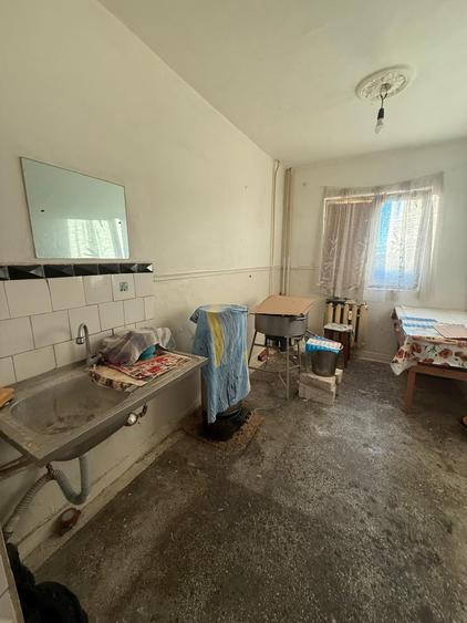 Apartament 3 camere – Bulevardul Independenței etaj 2/3