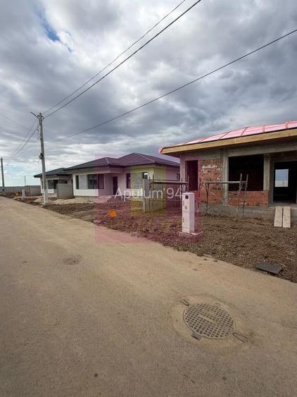 Casă noua 4 camere, apă, canalizare, gaze, asfalt, Dragomiresti Vale - 5