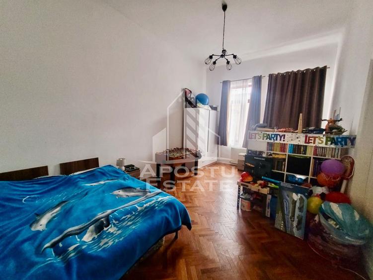 Apartament 3 camere de vanzare, etaj 1, zona Maria Timisoara