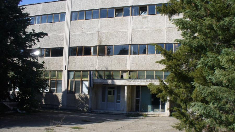 Bacaului 110.000mp + 40.000mp hala 1.900.000euro