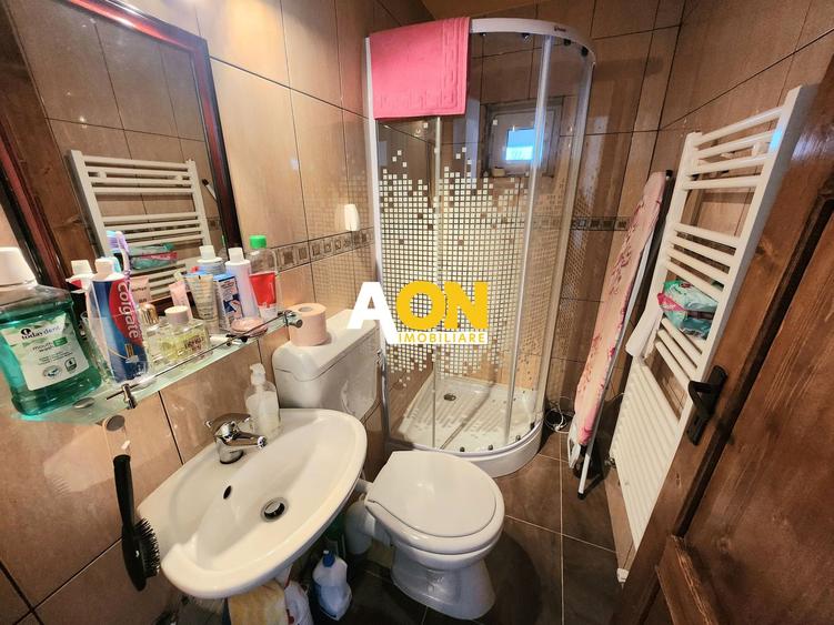 De vanzare casa 6 camere 8142 mp teren in Oarda de Sus