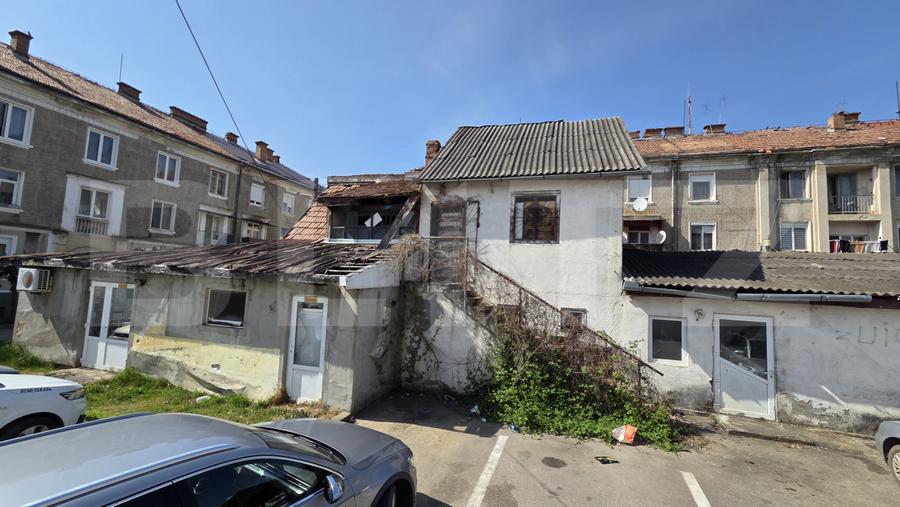 Spațiu de vânzare, fostă fabrică de pâine, 250 mp, zona Ocna Mureș