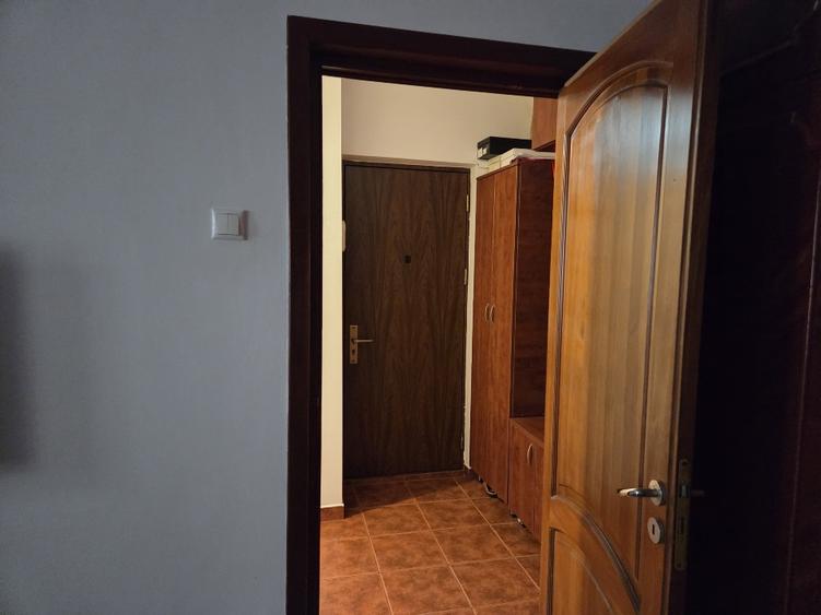Garsonieră 32 mp + logie închisă, etaj 2/4, metrou Gorjului 450m