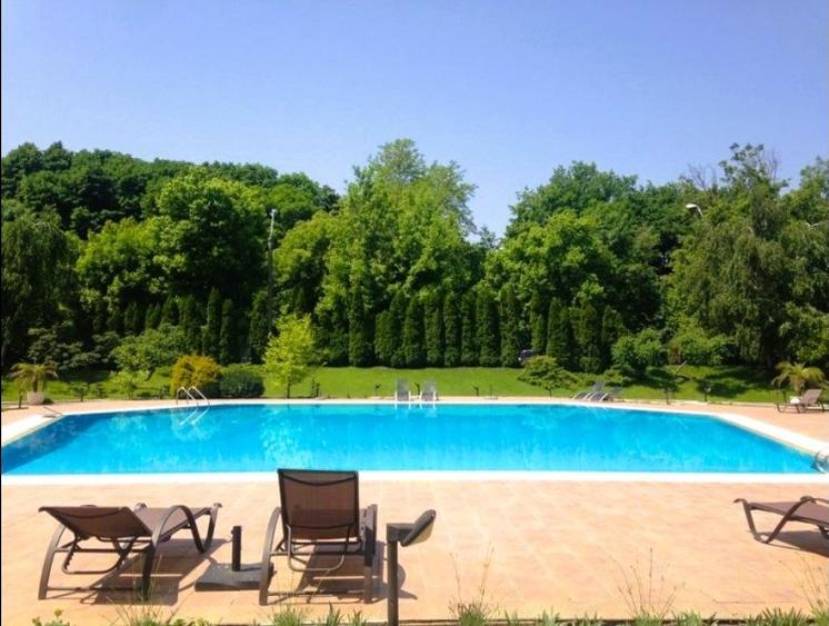 Apartament 4 camere Herastrau