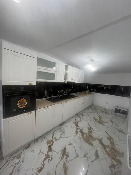 Apartament 3 camere de vânzare in Chitila | curte proprie