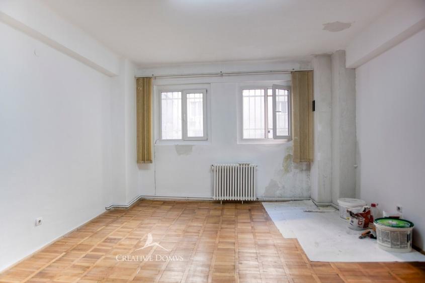 Universitate - Spatiu de birouri, 42 mp, 2 camere