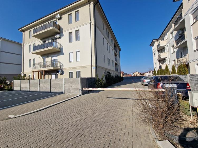 Proprietar vand apartamente 2 camere strada Sperantei 11 GIroc