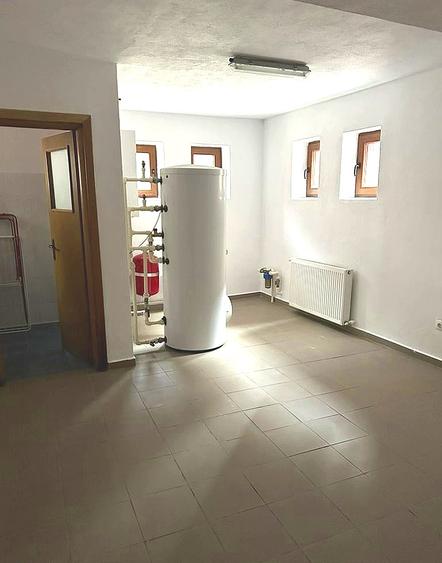 Vilă 300 mp | 8 Camere | Ideală Birouri, Clinică sau Afterschool | Tei