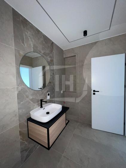 Apartament 3 camere, zona Vivo Mall