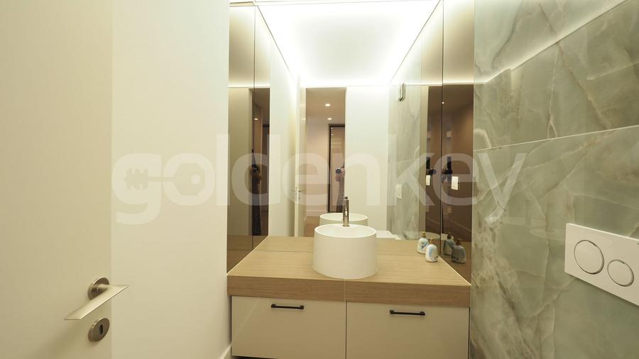 Apartament penthouse cu 4 camere langa Cambridge School