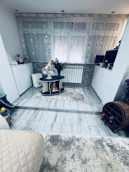 Apartament 3 camere decomandat vis a vis de hotel zodiac