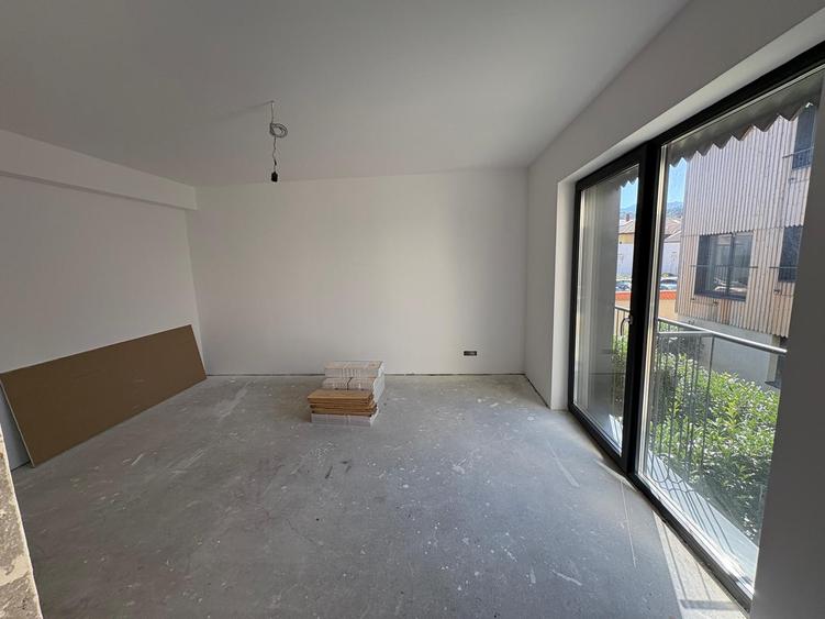 Apartament 3 camere, suprafata utila 106,6, cartierul Brașovechi