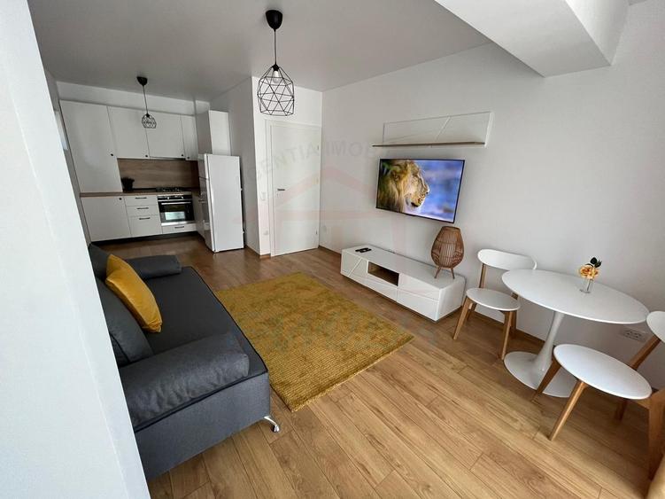 Apartament cu 2 camere de închiriat – Central Park, etaj 4/6