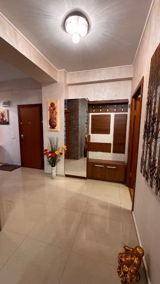 Vând apartament dotat și mobilat Militari Rezidence