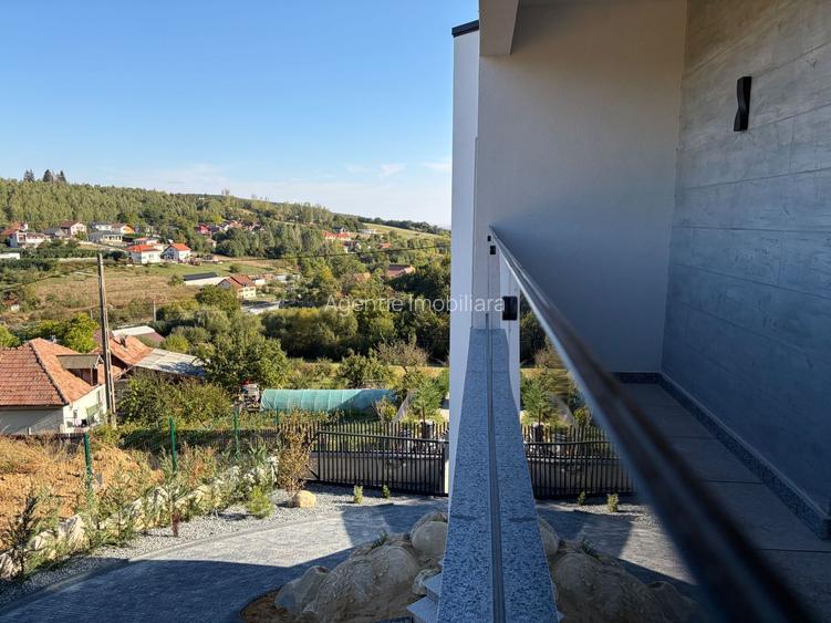 Casa individuala 4 camere, 3 bai, S+P+ET, garaj, terasa