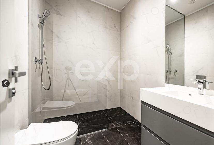 Apartament de vanzare 3 camere mobilat integral- One Verdi Park