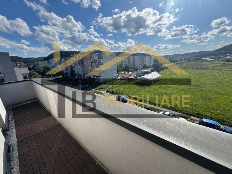 Penthouse, 3 camere, 81mp, terasa, parcare, zona strazii Lalelelor