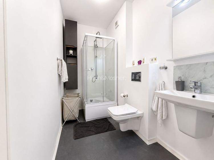 De vânzare apartament 3 camere, central - 17