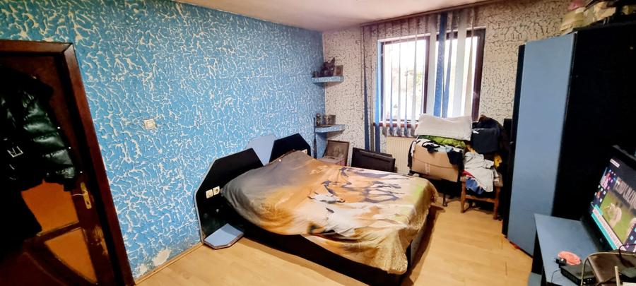 Casa, 170 mp, teren 1400 mp, zona Bariera Valcii