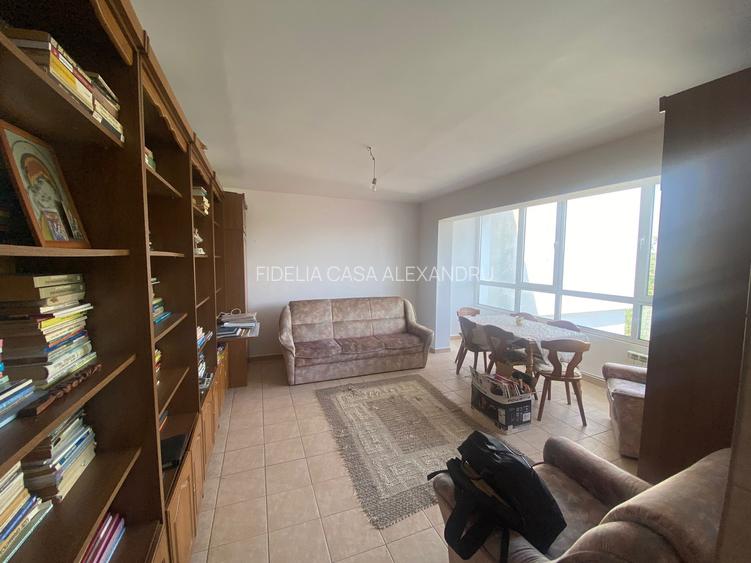 Apartament 3 camere de vanzare Tatarasi - 3