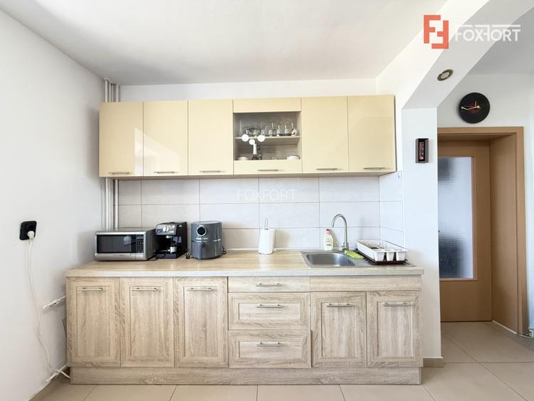 Apartament cu 3 camere, de vanzare in zona Circumvalatiunii - 25
