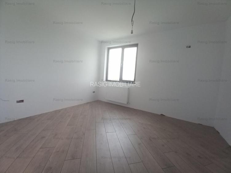 Pret redus ! 3 camere , 2 bai  , negociabil , nu se aplica tva - 7
