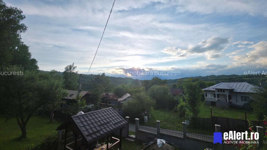 Vând casă de vacanță Bezdead, vedere la vale, acces Munții Bucegi - 56