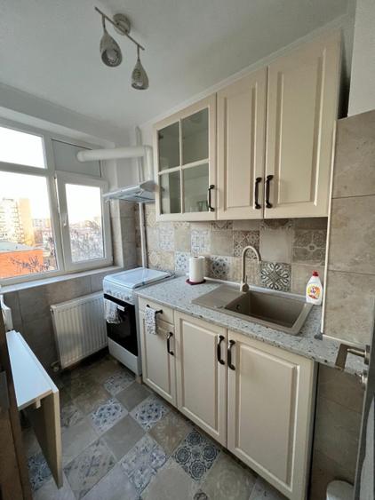 Garsoniera decomandata cu balcon, 30 mp, zona Brazda-Amaradia