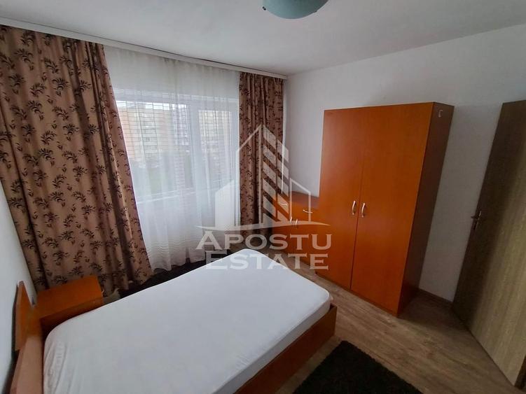 Apartament cu 3 camere , de inchiriat,  zona Circumvalatiunii