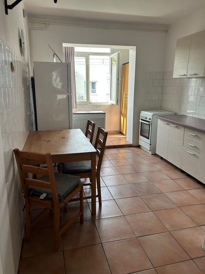 Apartament 2 camere decomandat | Zona Basarabia