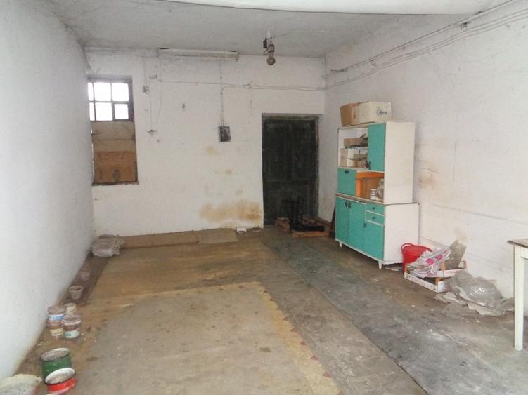 Vanzare casa 220 mp utili, teren 860 mp, Semicentral