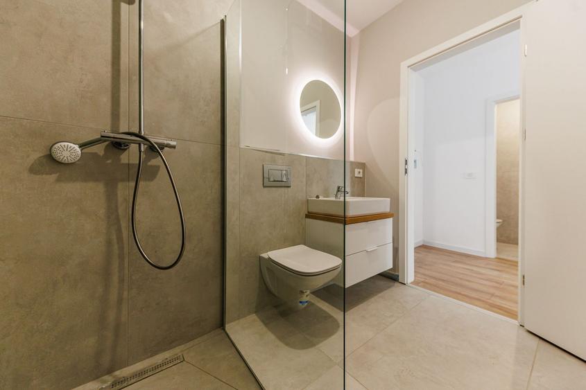 Apartament 3 camere, zonă Medicină