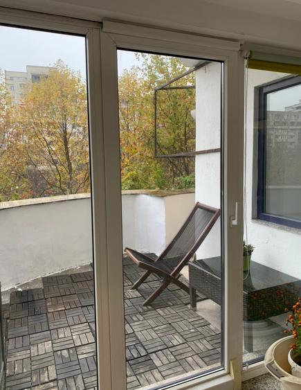 UNIRII,locatie exceptionala-n inima Capitalei,stradal,monolit,parcare,terase,sud