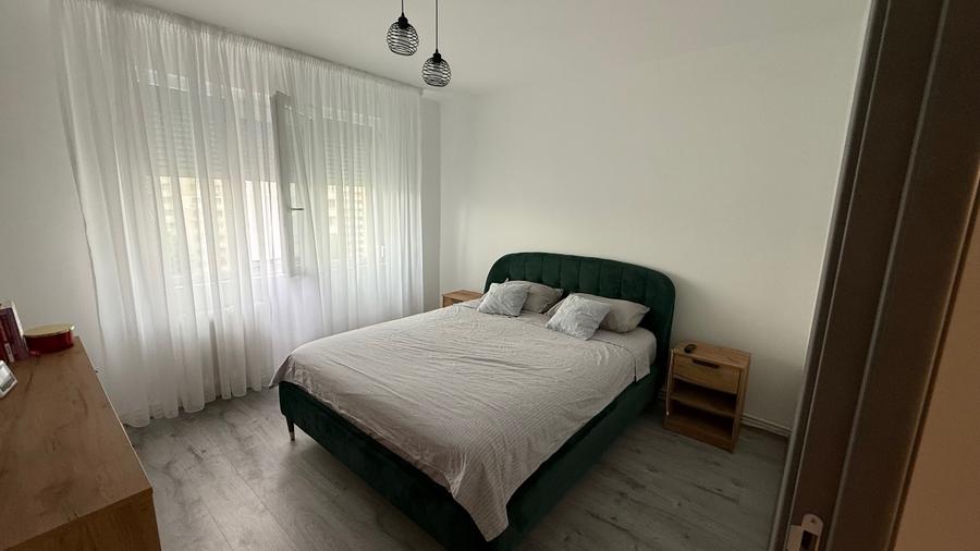Apartament 3 camere, Decomandat, complet mobilat și utilat